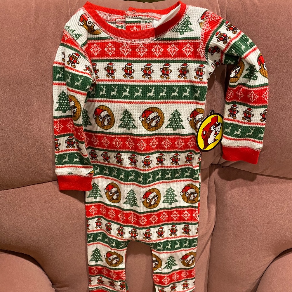 Buc-ees Christmas Onesie NWT 6M